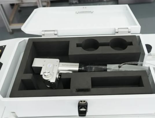 Dolphin Kontinuerlig laserrenser - op til 3000W
